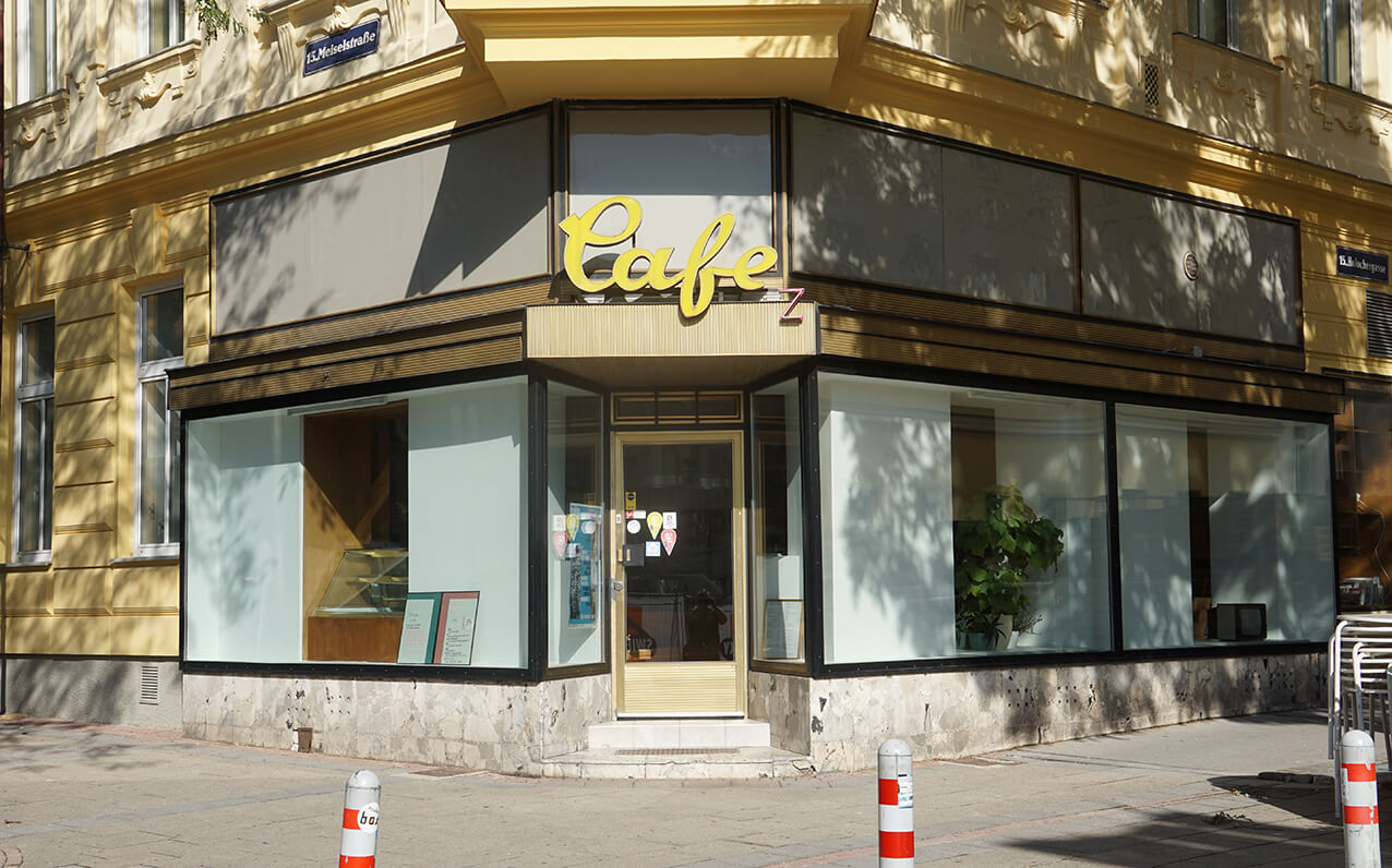 AltesPortal Platz3 Cafe z 01