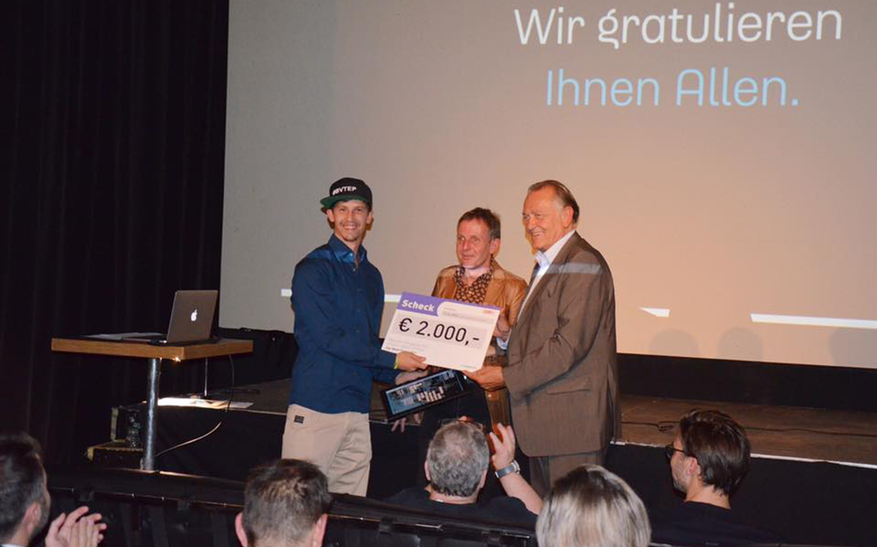 Award02